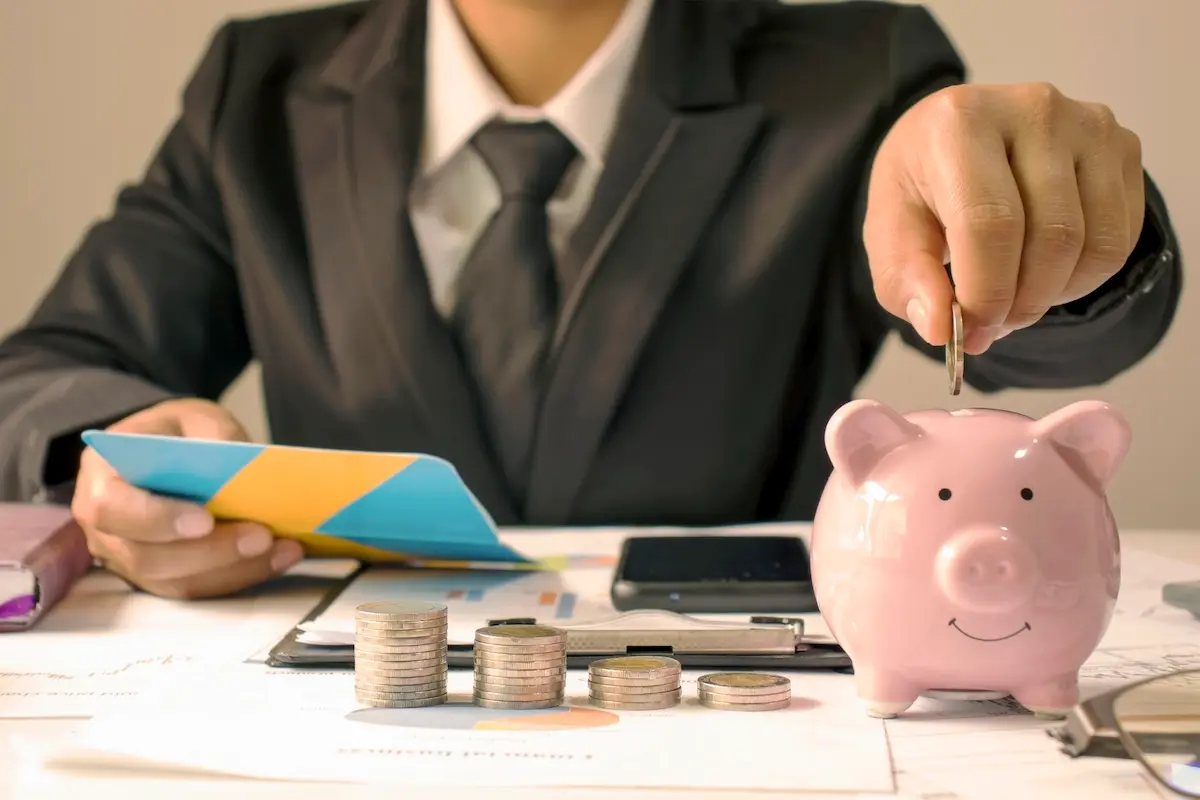 M&A後の退職金は?手法・役職別の取扱いと節税につながるスキーム、注意点を解説